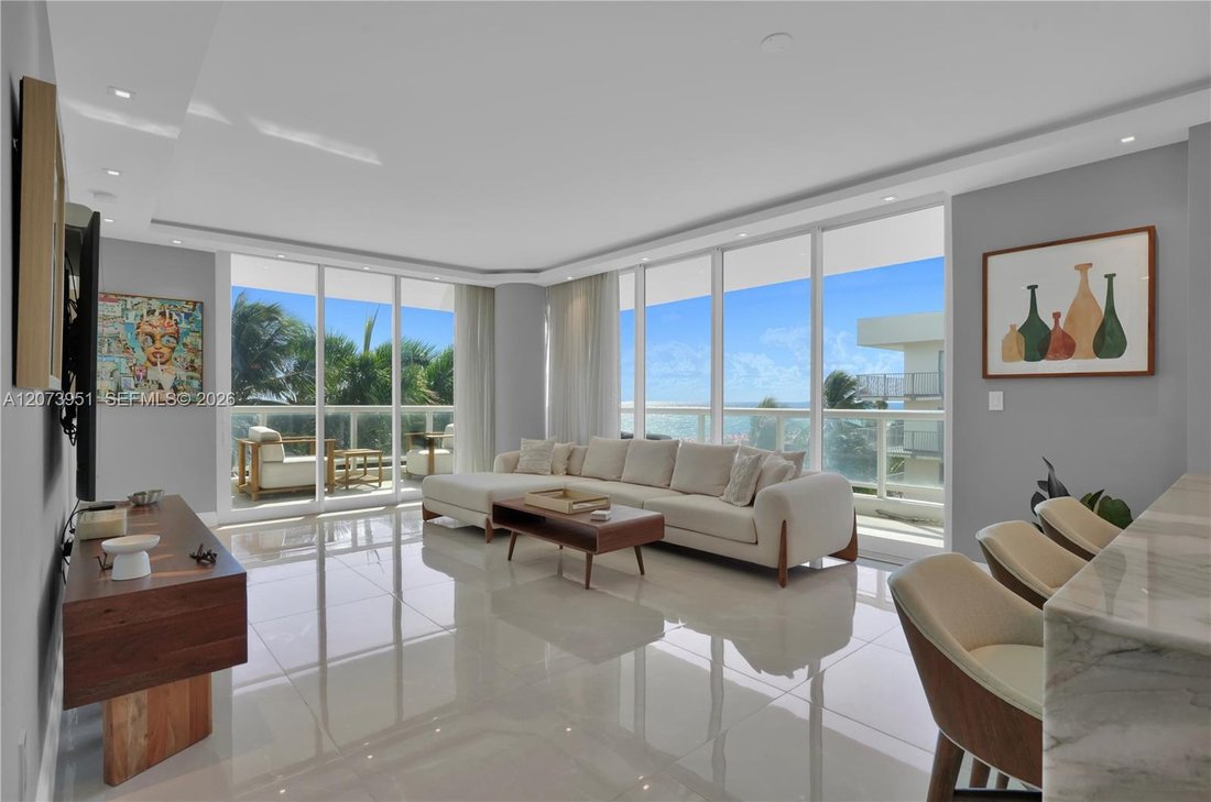 Condo in Miami Beach, Florida, United States 3 - 18698981