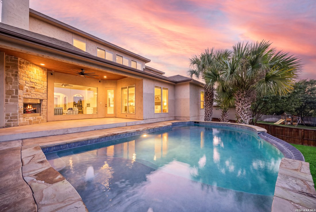 House in San Antonio, Texas, United States 1 - 18698057