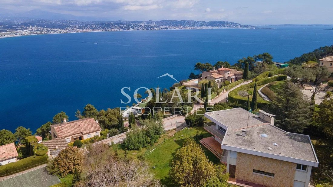 House in Théoule-sur-Mer, Provence-Alpes-Côte d'Azur, France 1 - 16766470