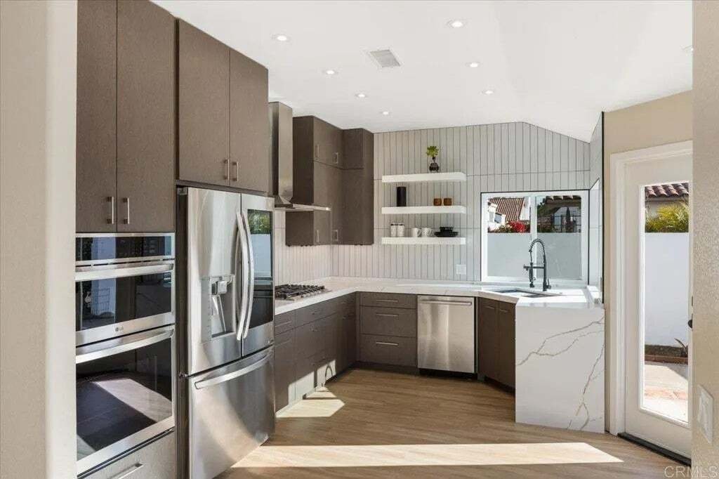 Condo in Oceanside, California, United States 1 - 18698317