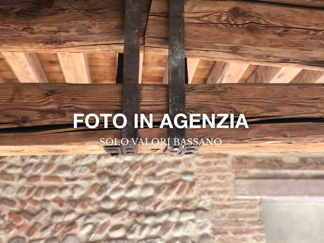 Apartment in Bassano del Grappa, Veneto, Italy 1 - 18699408
