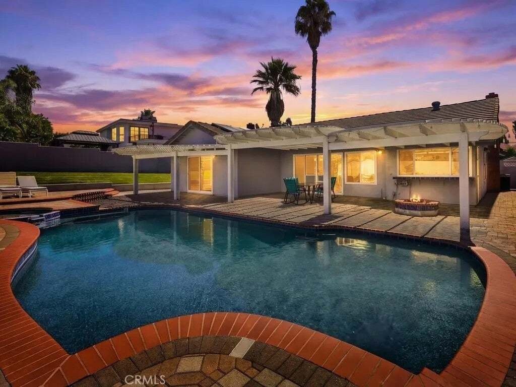Casa en Laguna Hills, California, Estados Unidos 1 - 18698174
