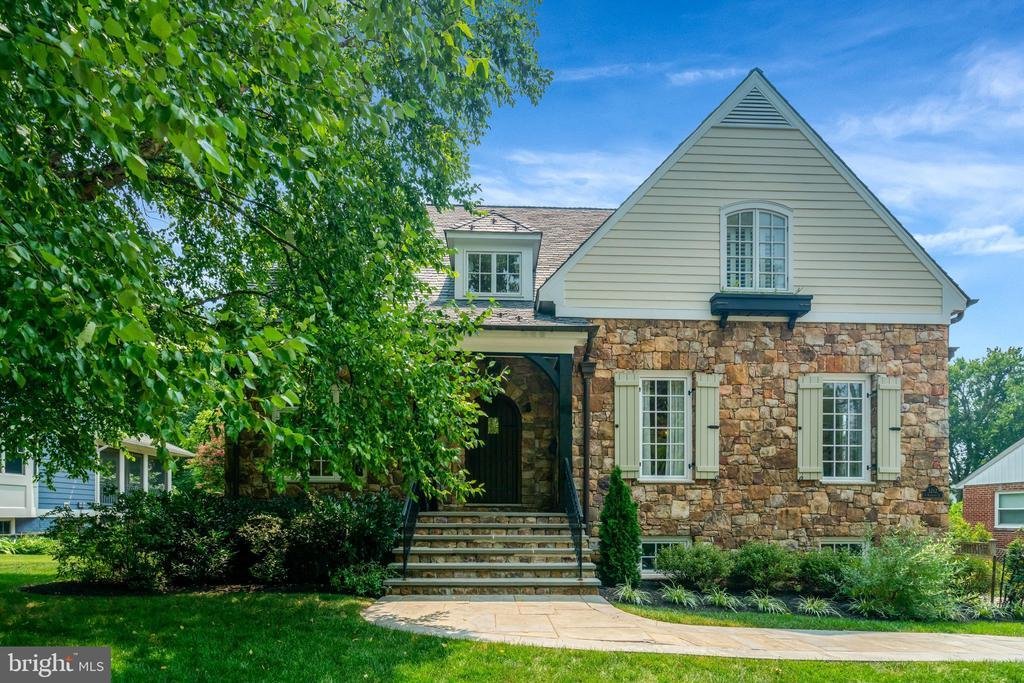 House in Arlington, Virginia, United States 1 - 18696625