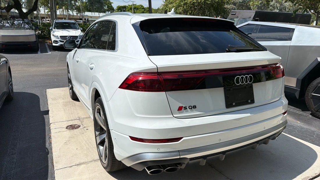 Suv in Boynton Beach, FL, United States 3 - 18699464