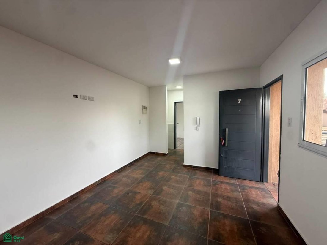 Condo in Temperley, Buenos Aires Province, Argentina 4 - 18697623