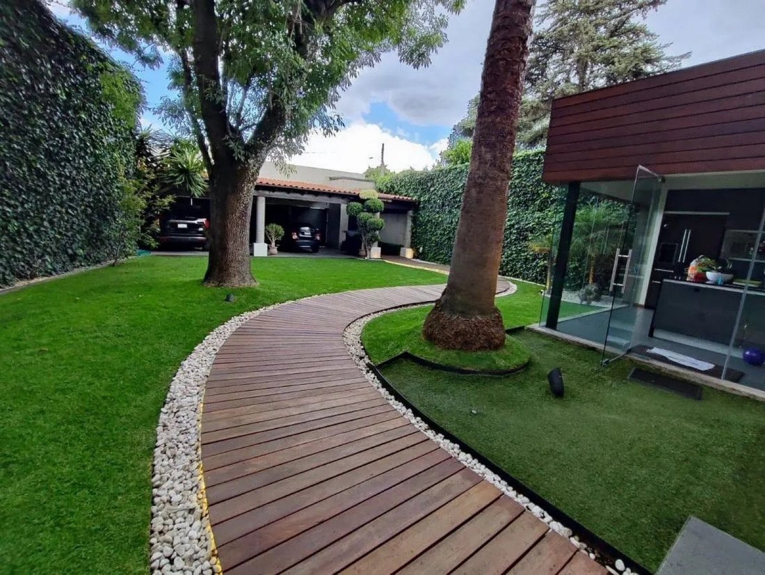 House in Mexico City, Mexico 3 - 18696112