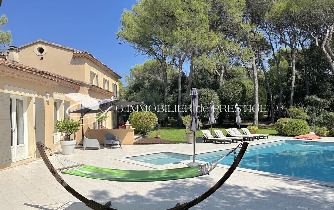 House in Mazan, Provence-Alpes-Côte d'Azur, France 2 - 18698607