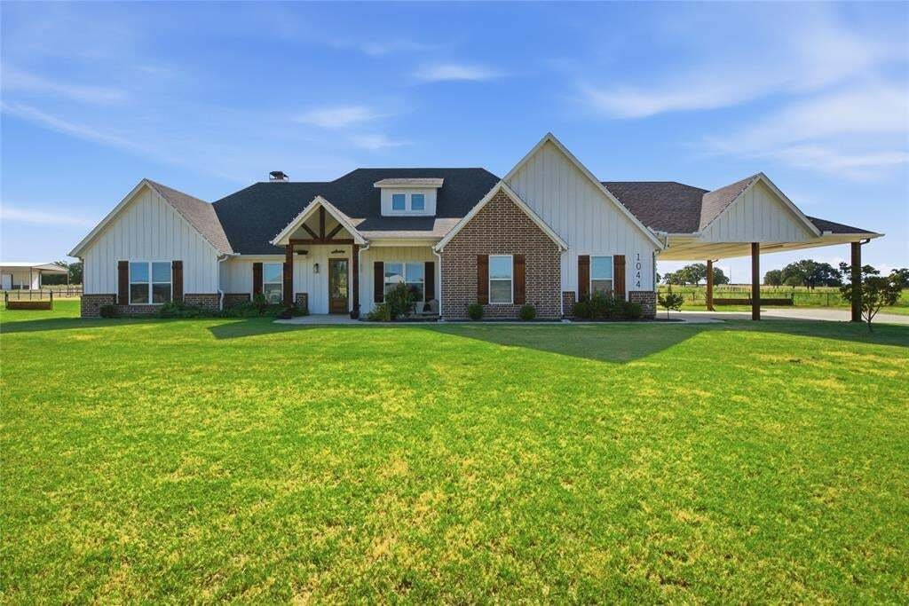 House in Poolville, Texas, United States 1 - 18698531
