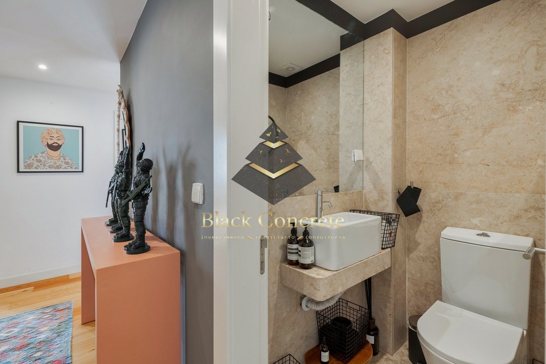 Apartment in Santo Antonio, Lisbon, Portugal 5 - 18699167