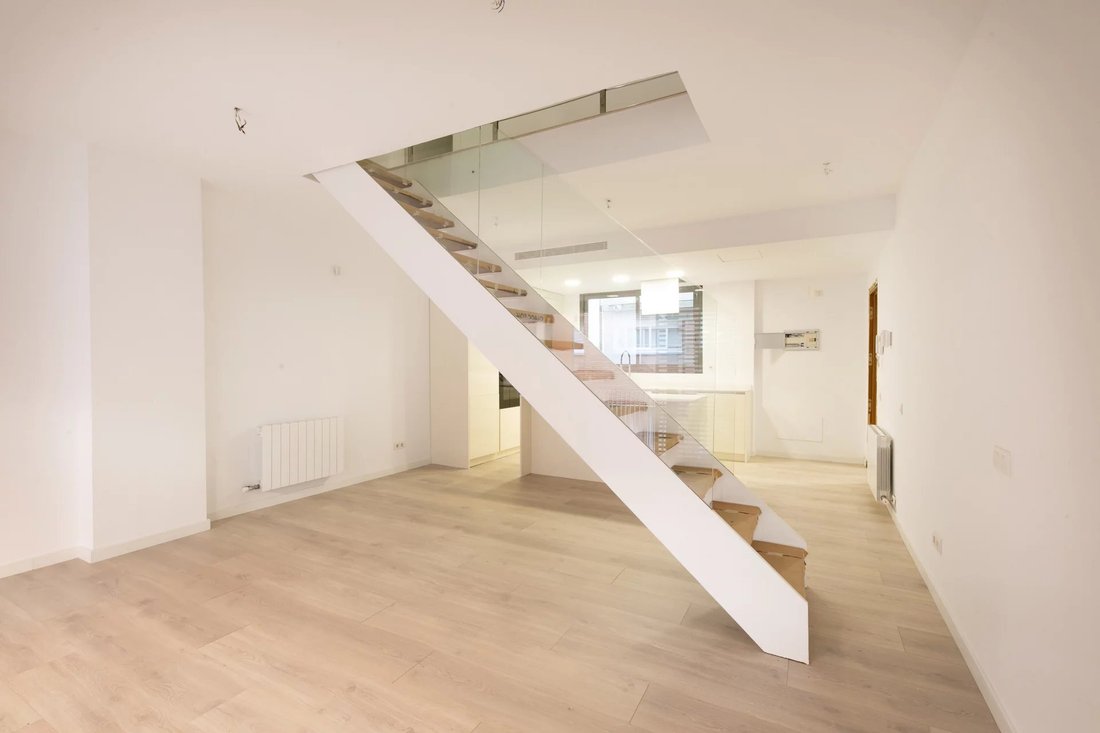 Apartment in Sarrià-Sant Gervasi, Barcelona, Spain 2 - 18695970