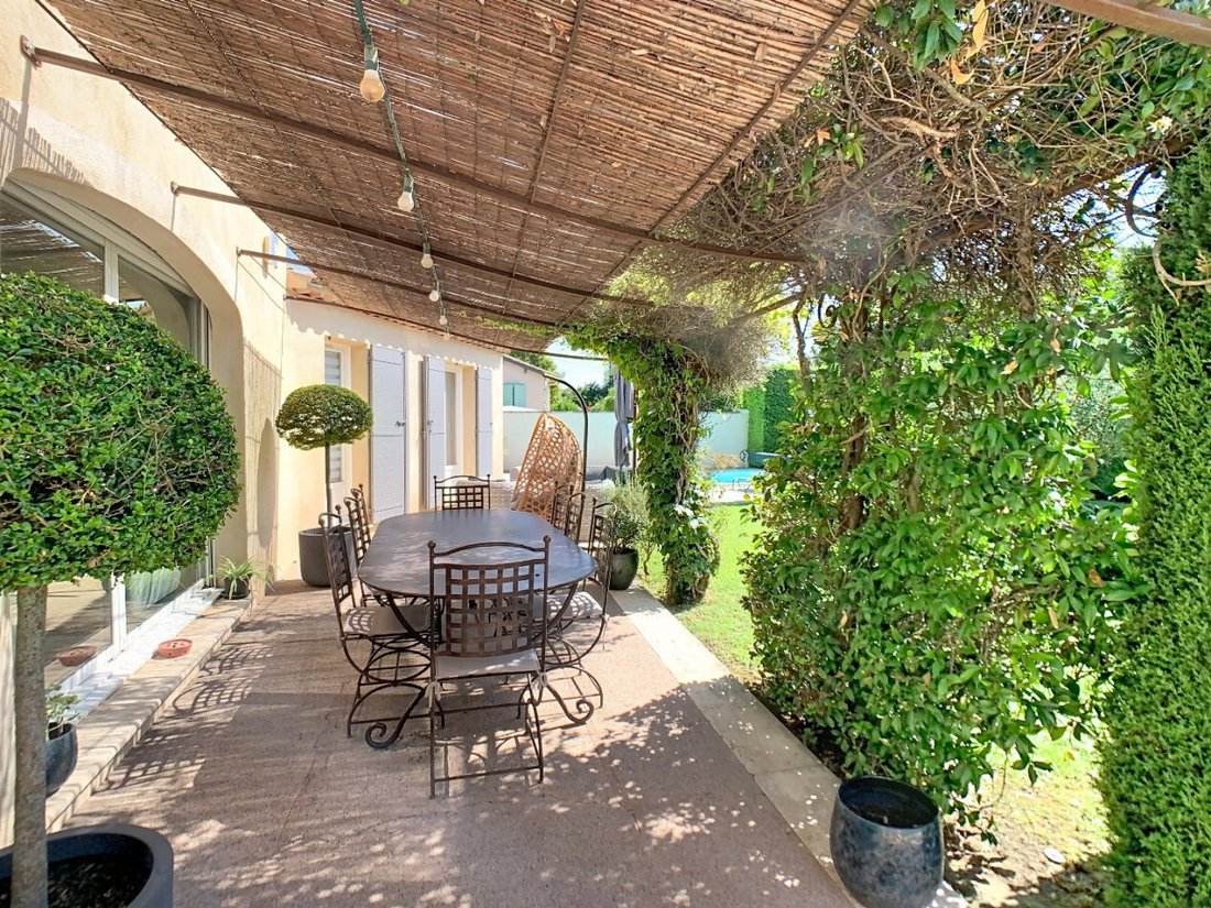 Maison à Taillades, Provence-Alpes-Côte d'Azur, France 2 - 18696272