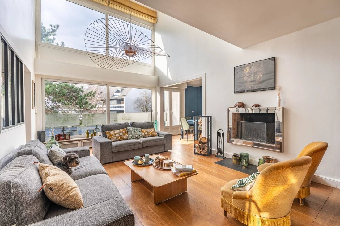 Apartment in Forêt, Saint-Germain-en-Laye, France 1 - 15868566