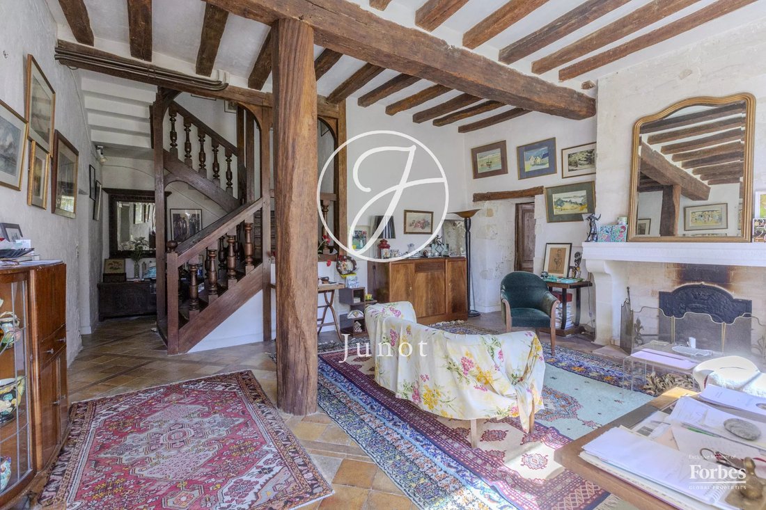 Townhouse in Centre Ville, Vendôme, France 2 - 18699225