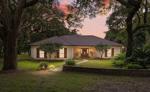 House in Elberta, Alabama, United States 1