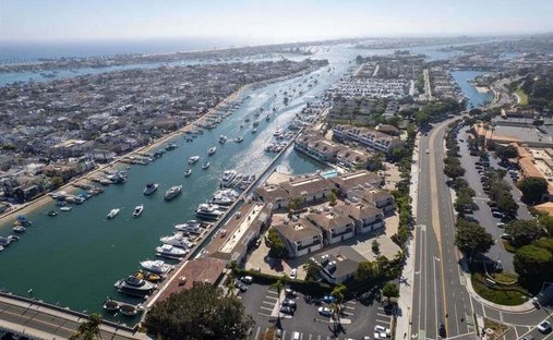 Condo in Newport Beach, California, United States 1