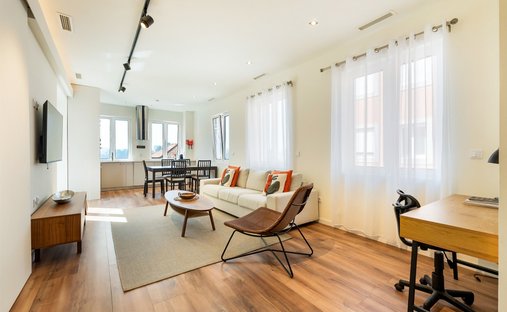 Apartment in Cedofeita, Santo Ildefonso, Se, Miragaia, Sao Nicolau e Vitoria, Porto District, Portugal 1
