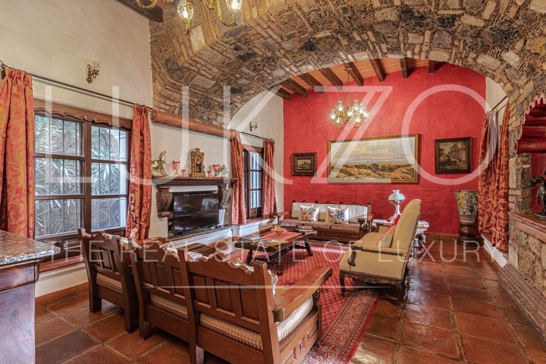 House in Cuernavaca, Morelos, Mexico 3 - 18696329