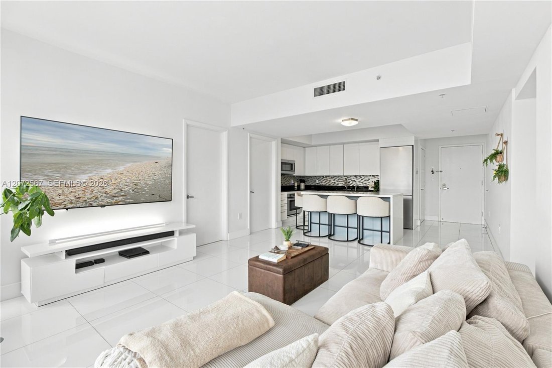 Condo in Miami, Florida, United States 2 - 18698934