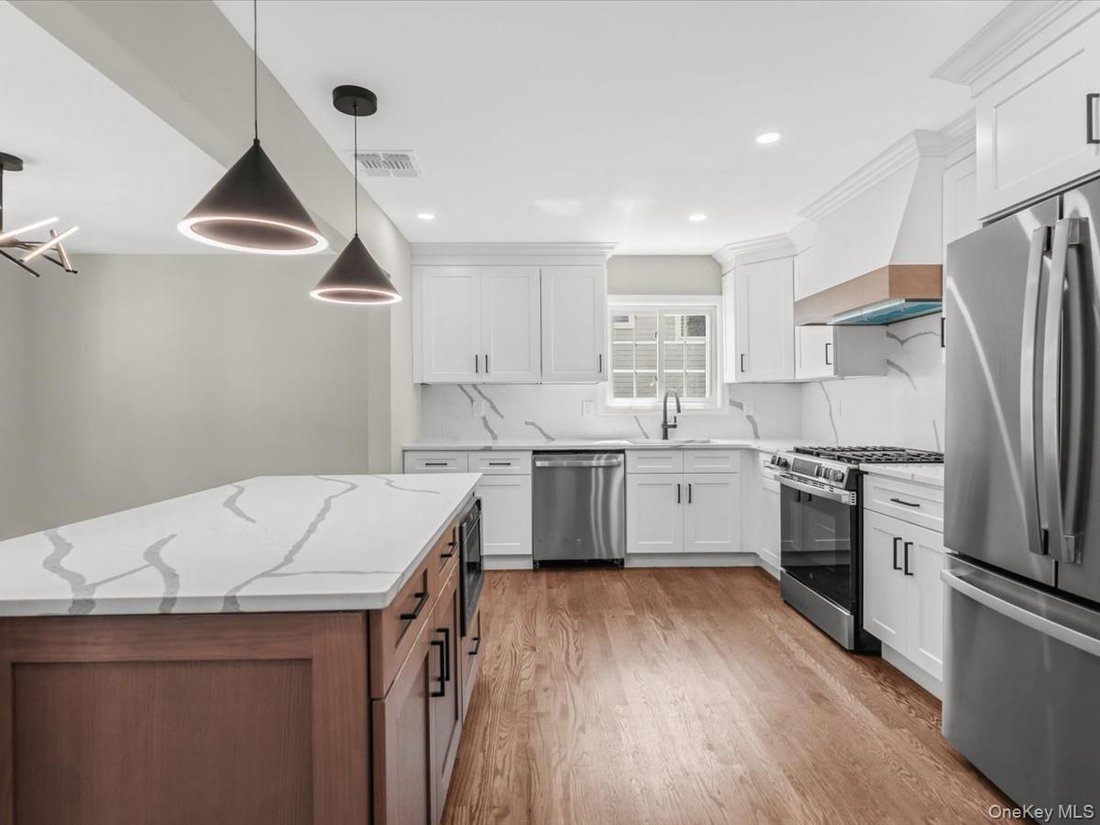 House in Massapequa Park, New York, United States 2 - 18698001