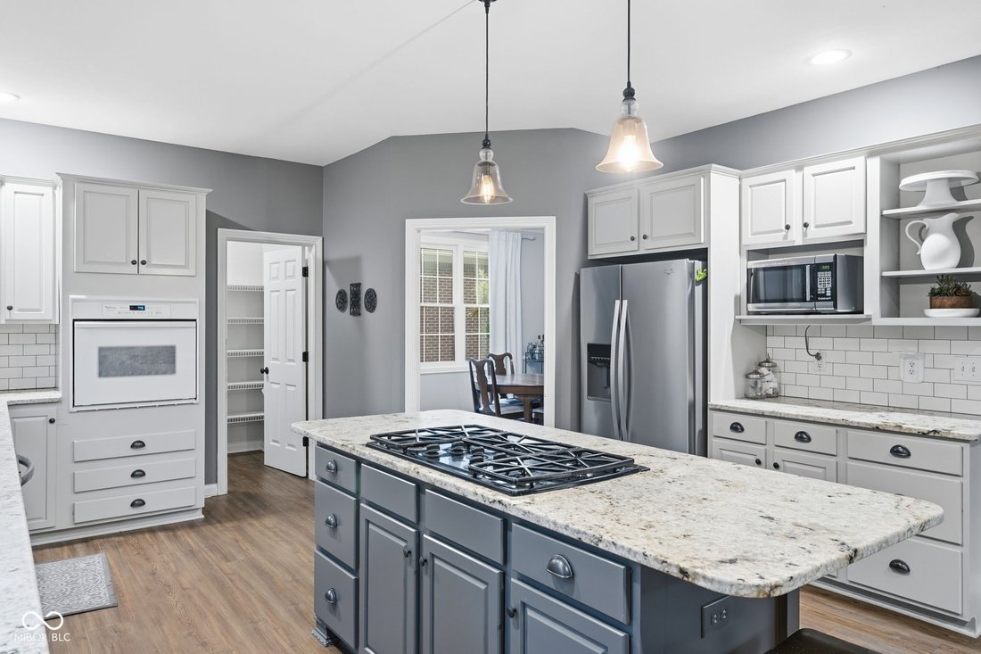 House in Zionsville, Indiana, United States 4 - 18696756