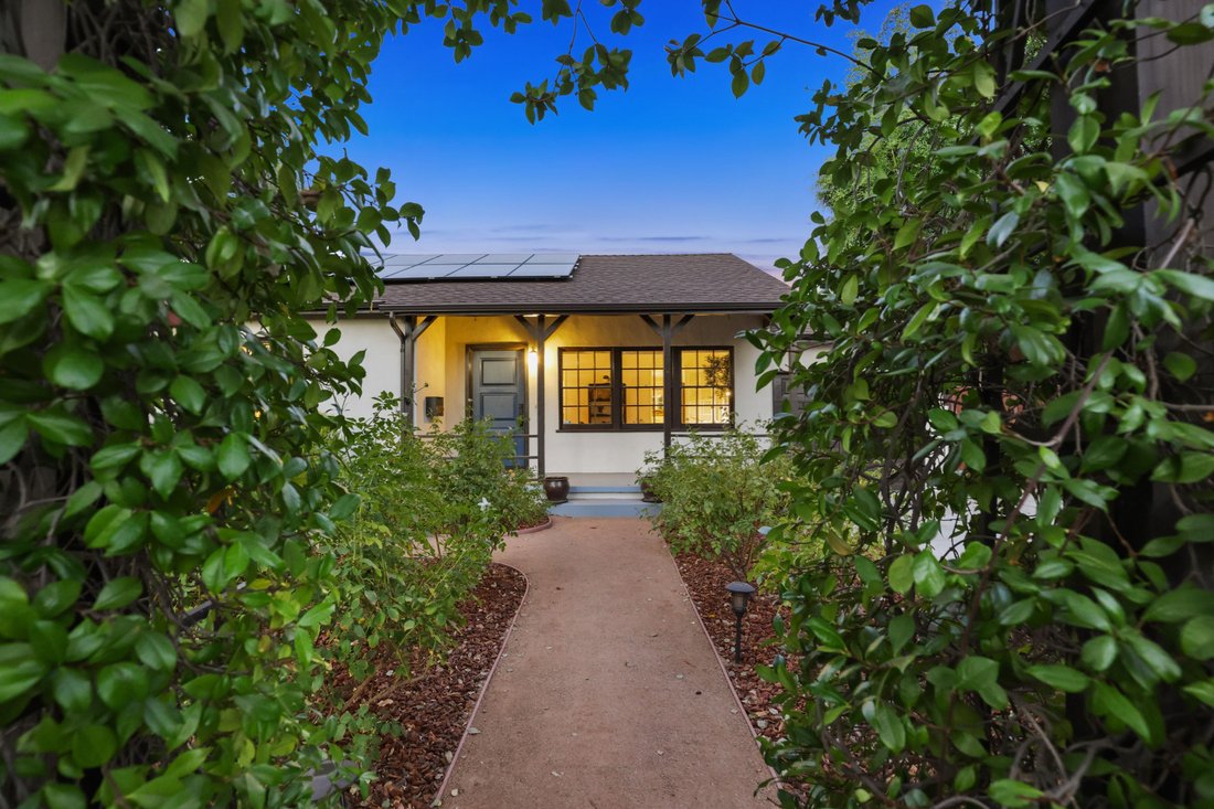 House in Los Angeles, California, United States 5 - 18696629