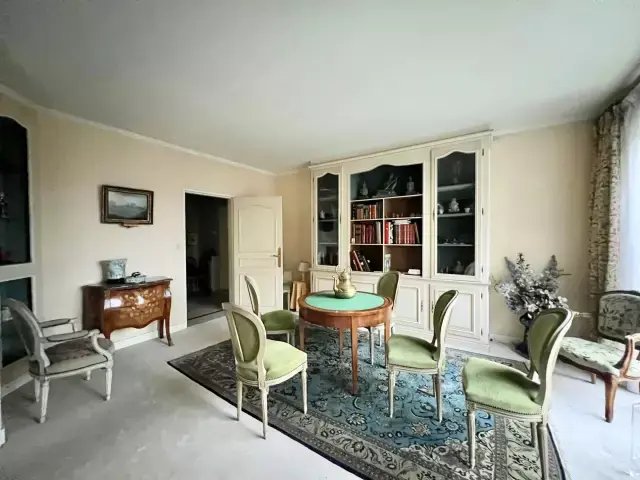 Apartment in Gros Caillou, Paris 7e Arrondissement, Paris 5 - 15868905