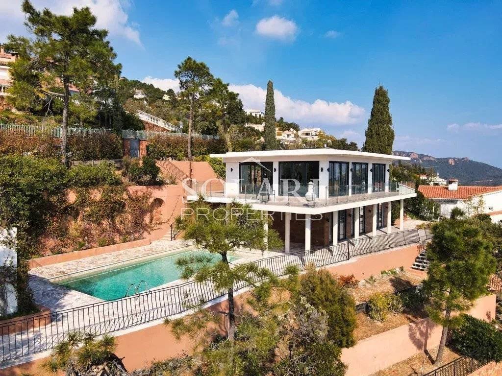 House in Théoule-sur-Mer, Provence-Alpes-Côte d'Azur, France 2 - 15664228