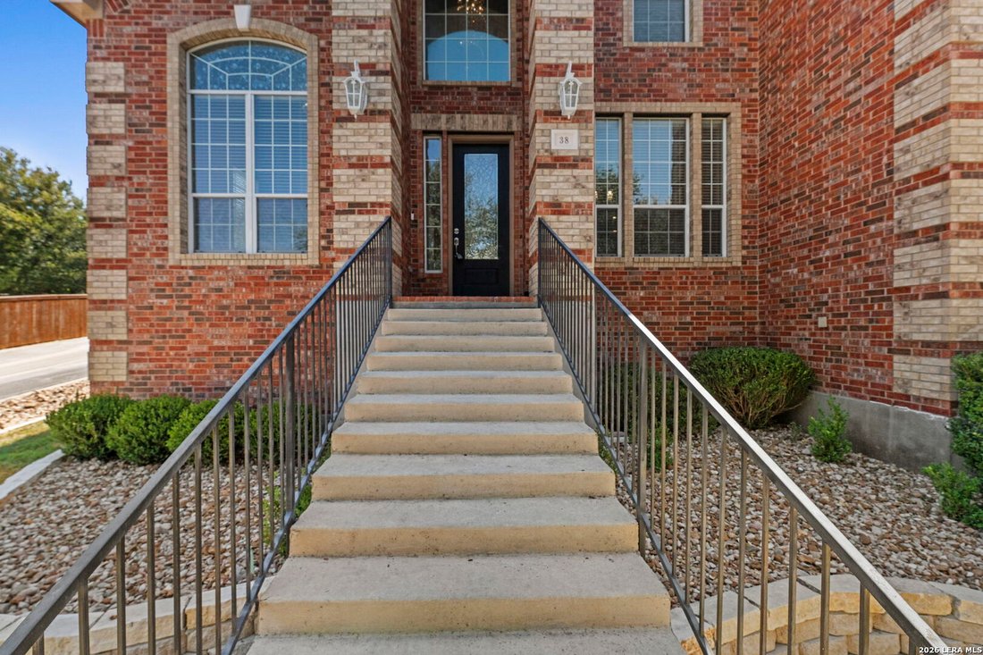House in San Antonio, Texas, United States 5 - 18698052