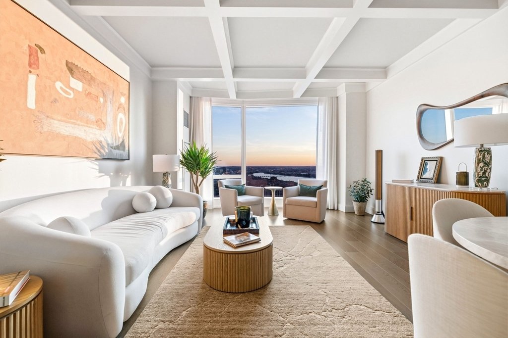 Condo in Boston, Massachusetts, United States 2 - 18698892