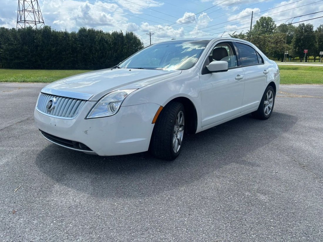 Sedan in Bowling Green, KY, United States 2 - 18699796