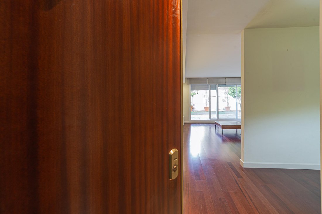 Apartment in Les Corts, Barcelona, Spain 5 - 18302161