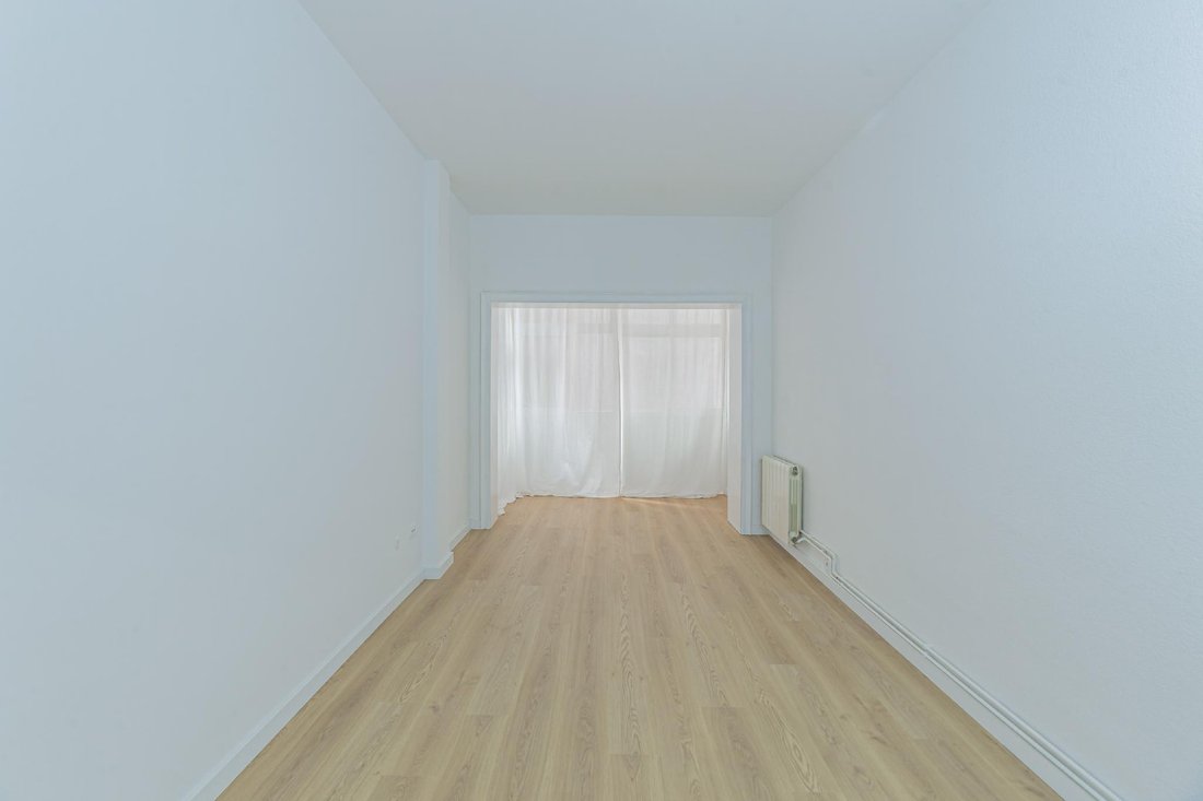 Apartment in Sarrià-Sant Gervasi, Barcelona, Spain 5 - 18302695