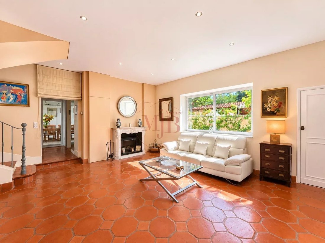 Villa in Est-Repentance-Les Trois Bons Dieux, Aix-en-Provence, France 5 - 18699042