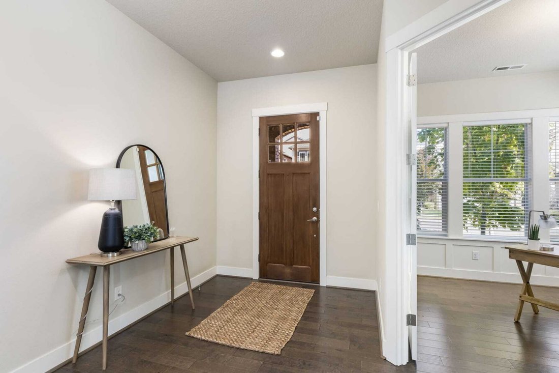 House in Beaverton, Oregon, United States 5 - 18696103