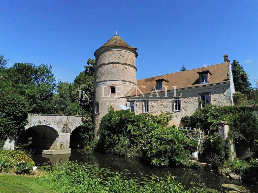 Estate in Bonneval, Centre-Val de Loire, France 1 - 14575836