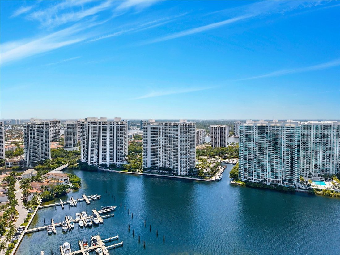 Condo in Golden Beach, Florida, United States 1 - 18698889