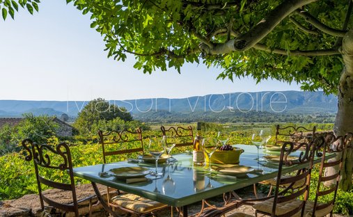 House in Gordes, Provence-Alpes-Côte d'Azur, France 1