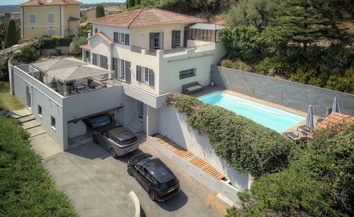 Villa a Plan di Noves, Venza, Francia 1