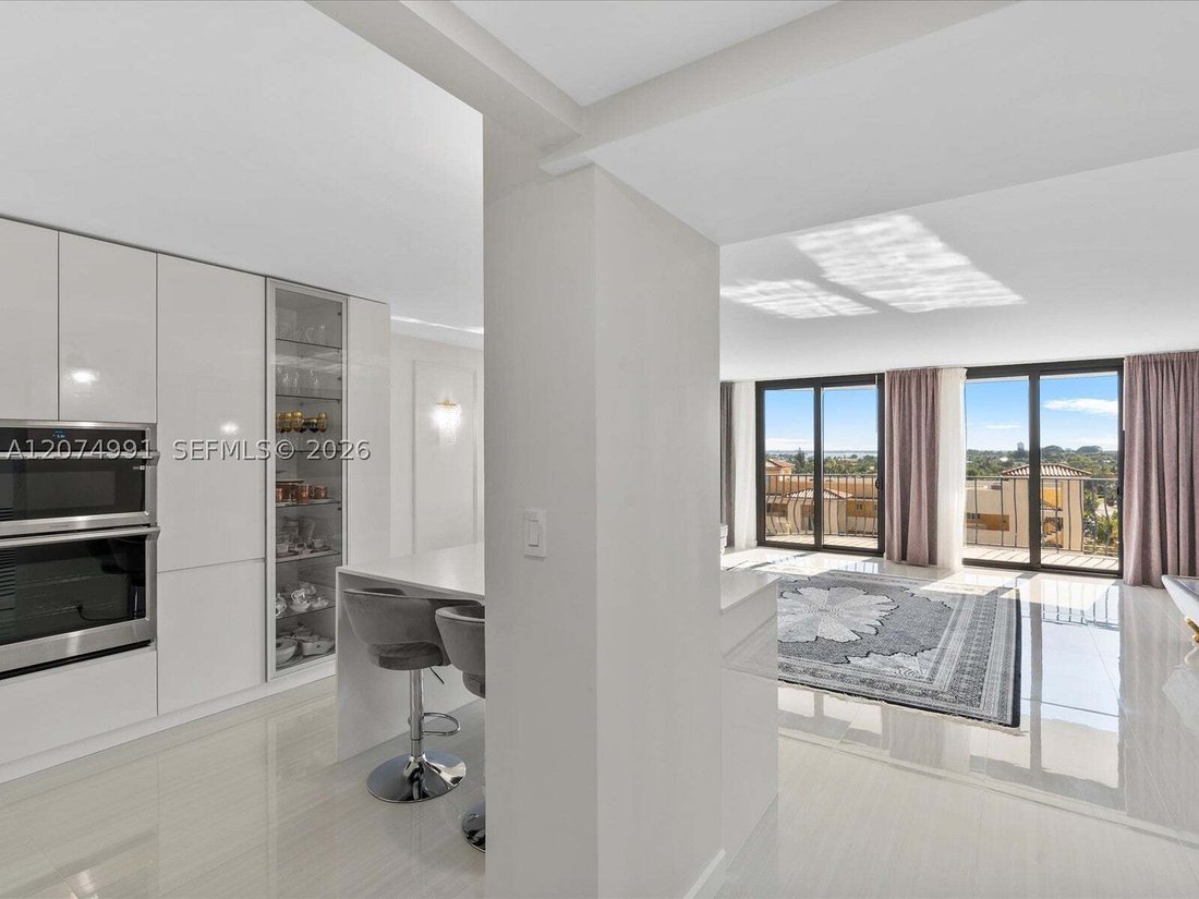Condo in Bal Harbour, Florida, United States 3 - 18697319