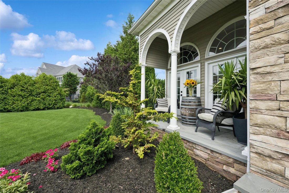 House in Calverton, New York, United States 2 - 18698886