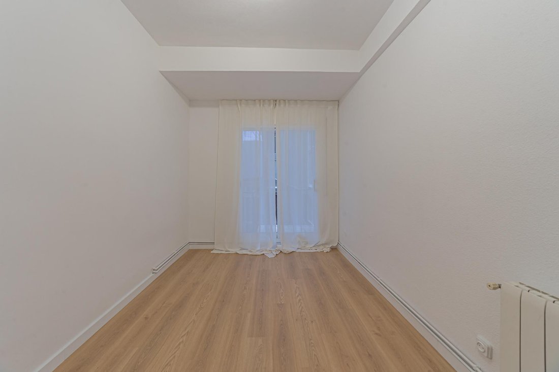 Apartment in Sarrià-Sant Gervasi, Barcelona, Spain 1 - 18302695