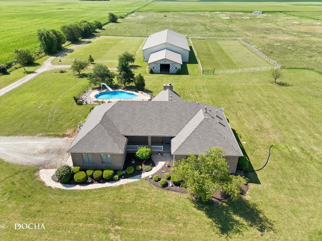 House in Peotone, Illinois, United States 1 - 18696475