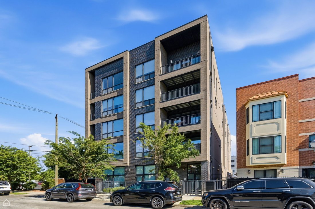 Condo in Chicago, Illinois, United States 1 - 18697744