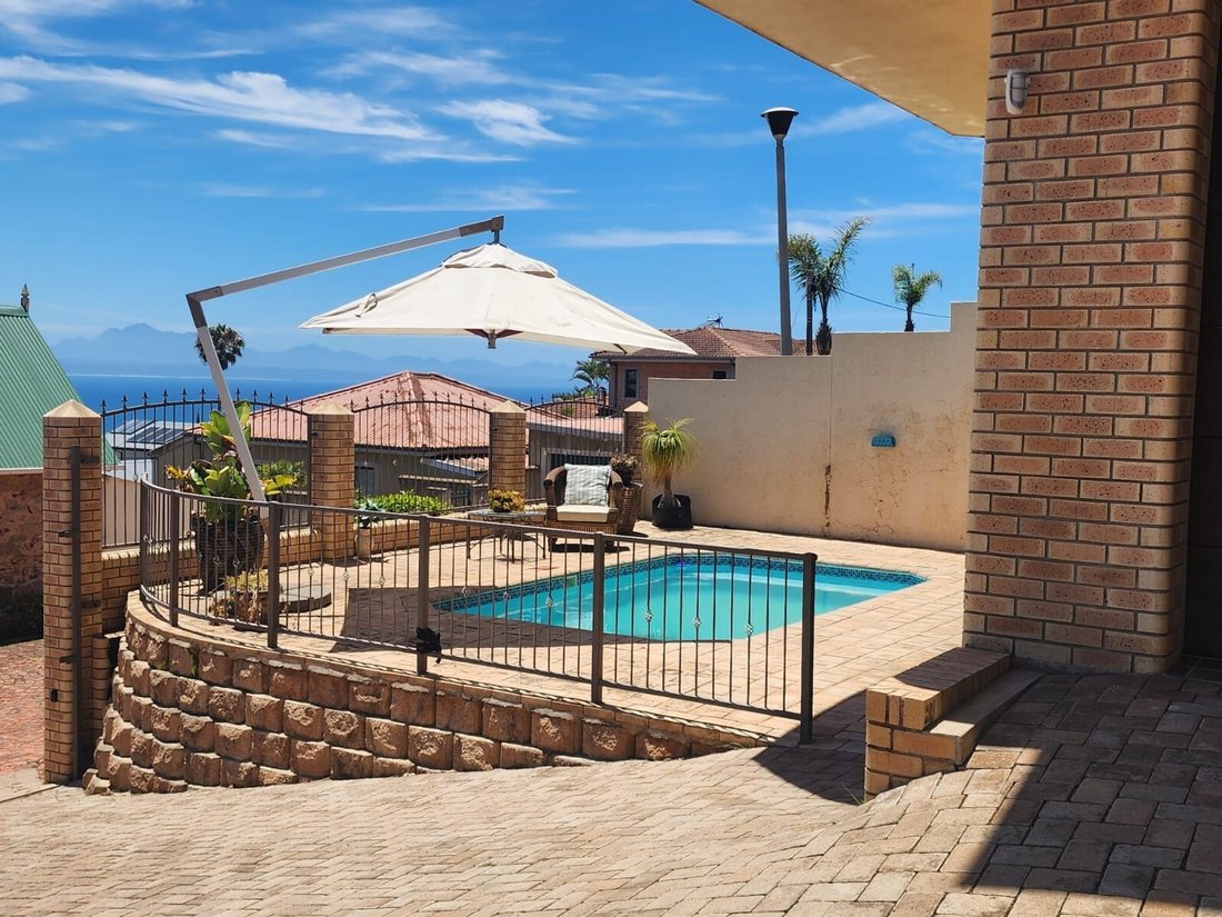 House in Mossel Bay Central, Western Cape, South Africa 5 - 18697841