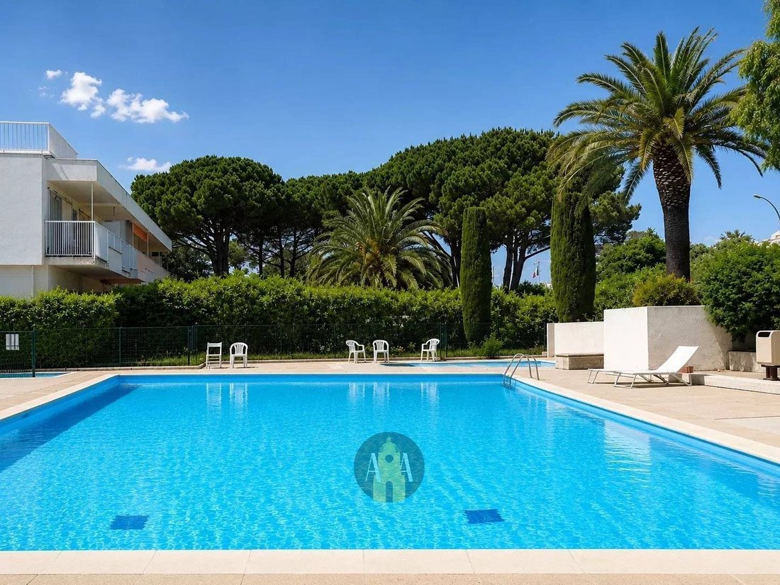 Apartment in Zone Est Diffuse, Saint-Tropez, France 1 - 18333229