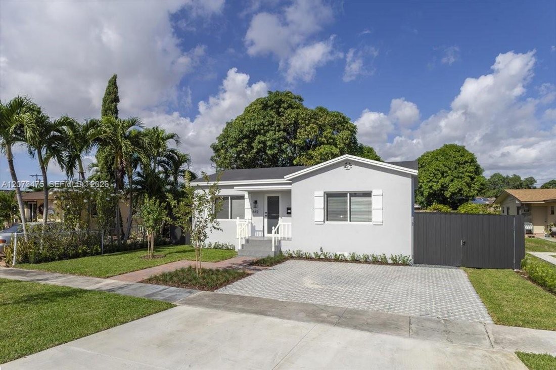 House in Hialeah, Florida, United States 2 - 18698924