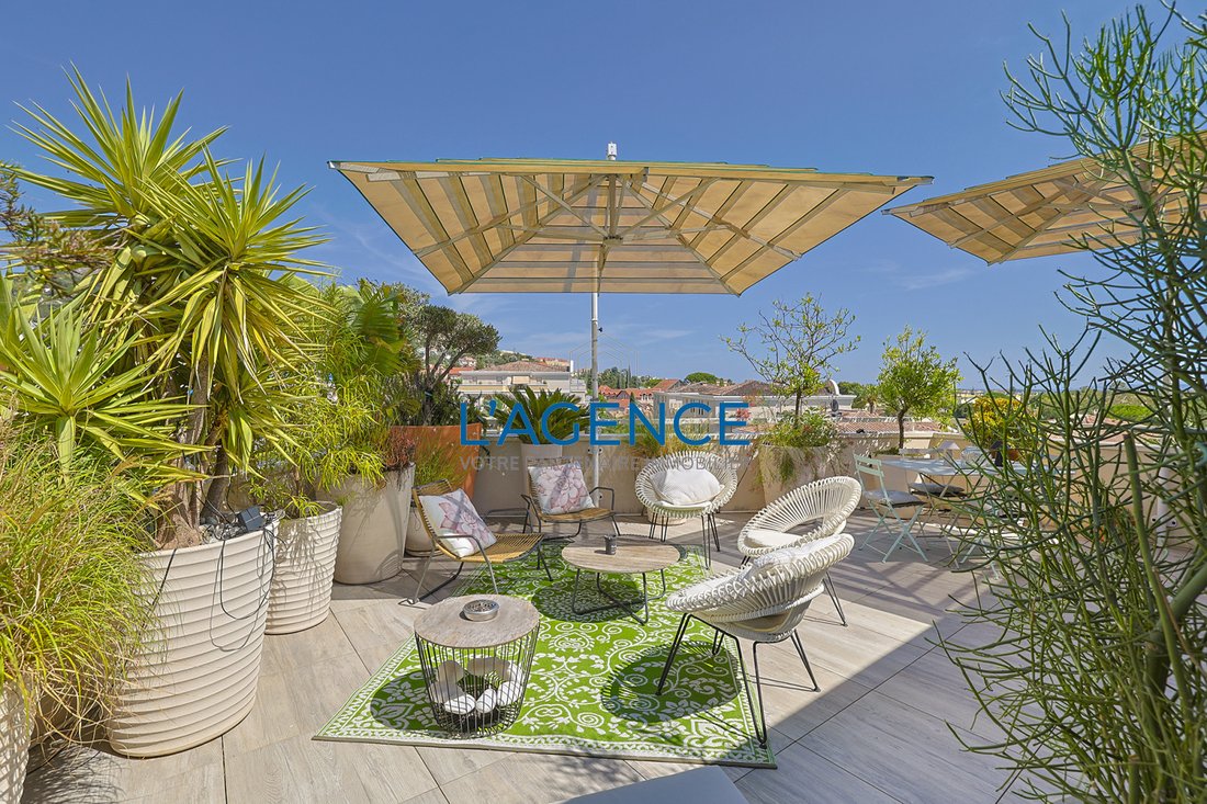 Apartamento en Hyères, Provenza-Alpes-Costa Azul, Francia 1 - 18696185