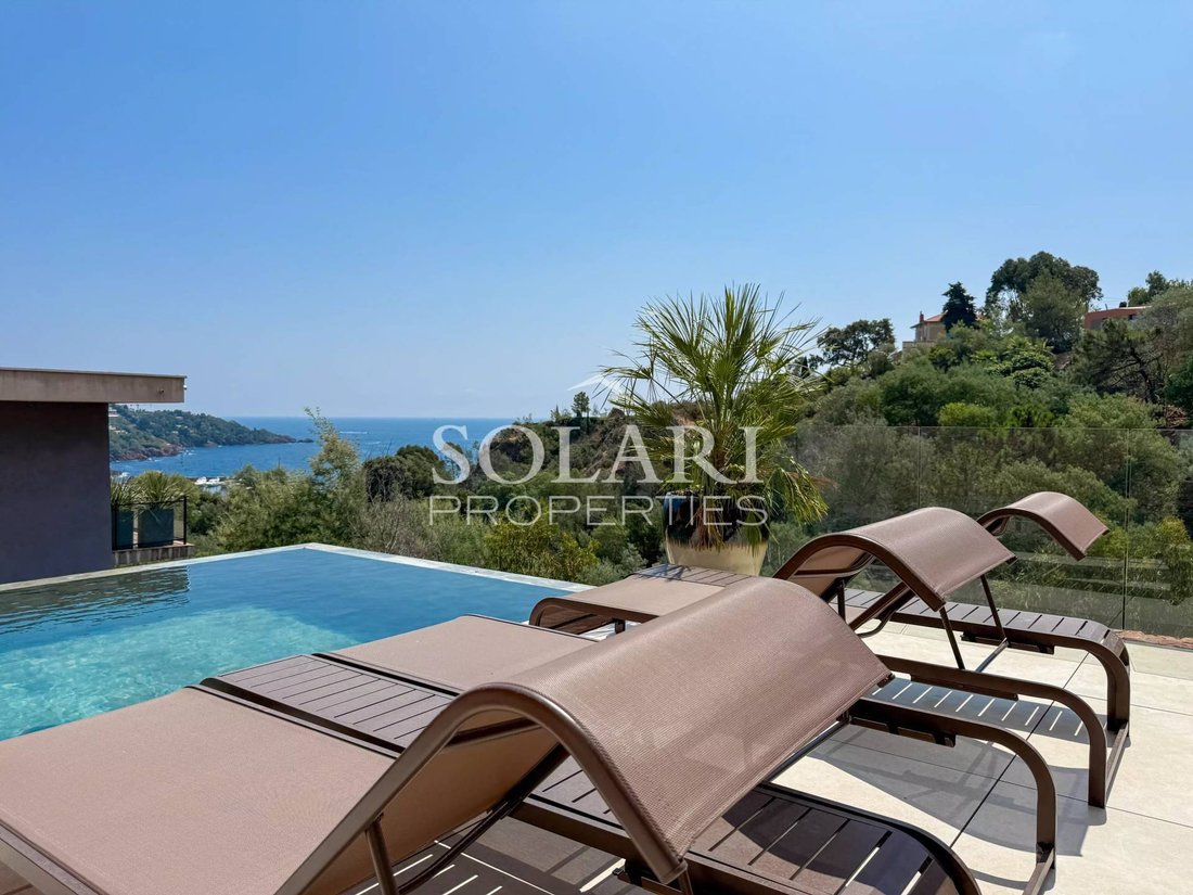 Villa in Théoule-sur-Mer, Provence-Alpes-Côte d'Azur, Frankreich 3 - 18502980