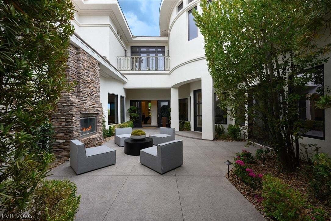 House in Henderson, Nevada, United States 4 - 18696893