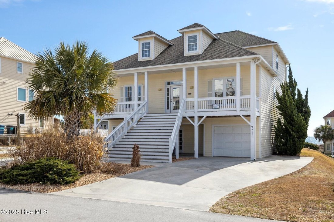 House in Emerald Isle, North Carolina, United States 1 - 18697908